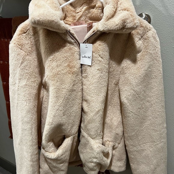 Cloud-Like Pastel Pink Faux-Fur Sweater main image 1